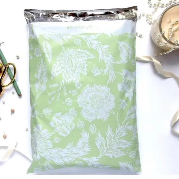 LAST SET🎉10 Sage Green Floral Large poly Mailers - Picture 3 of 3